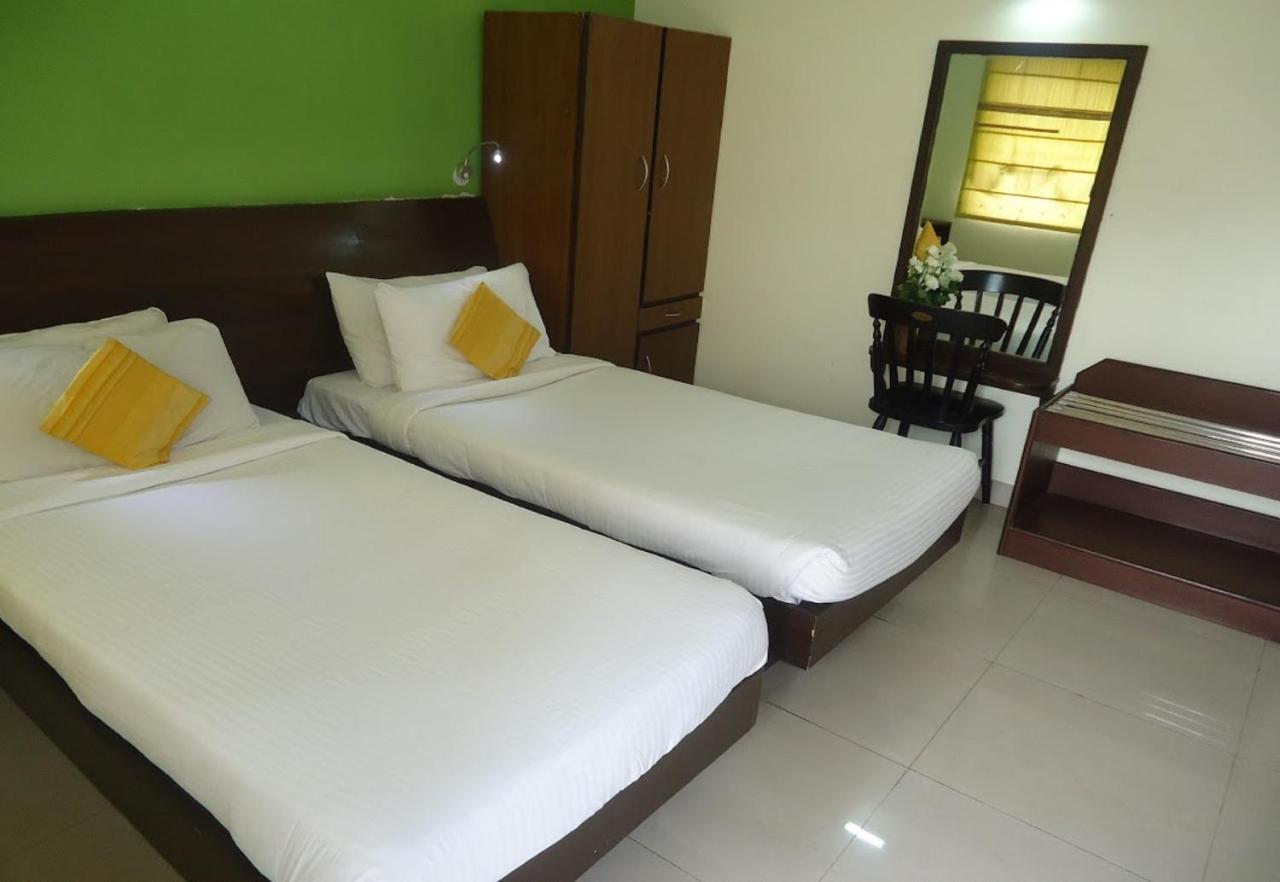 The Green Path Eco Hotel Bengaluru Kültér fotó