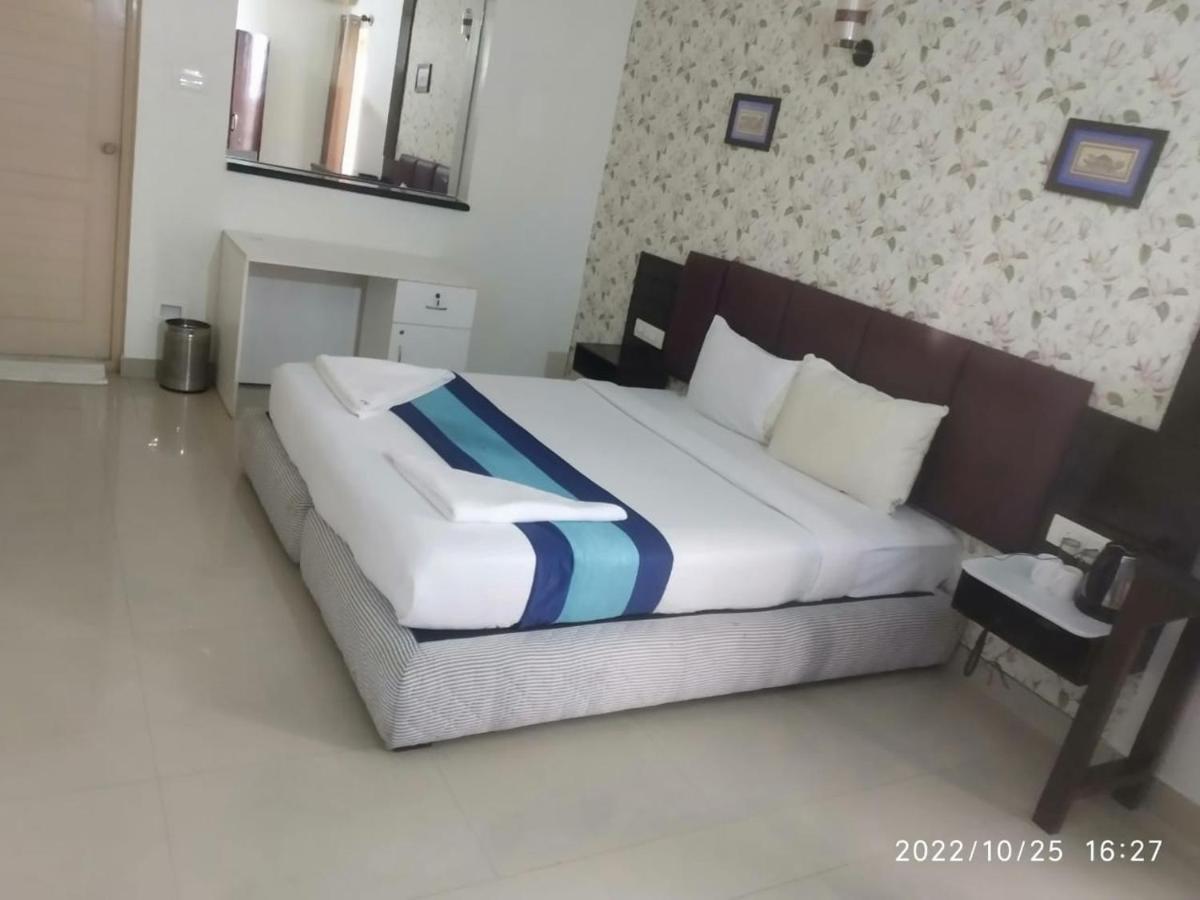 The Green Path Eco Hotel Bengaluru Kültér fotó