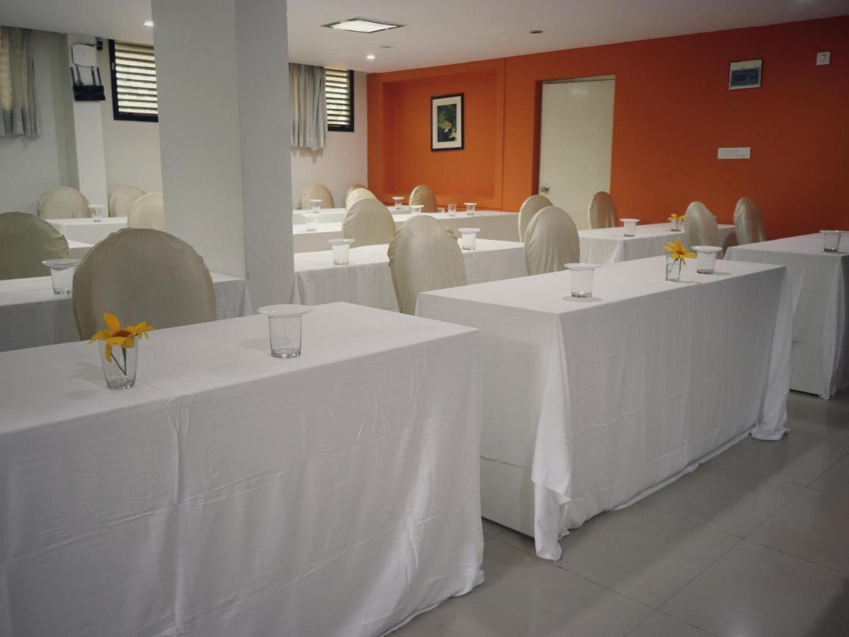 The Green Path Eco Hotel Bengaluru Kültér fotó